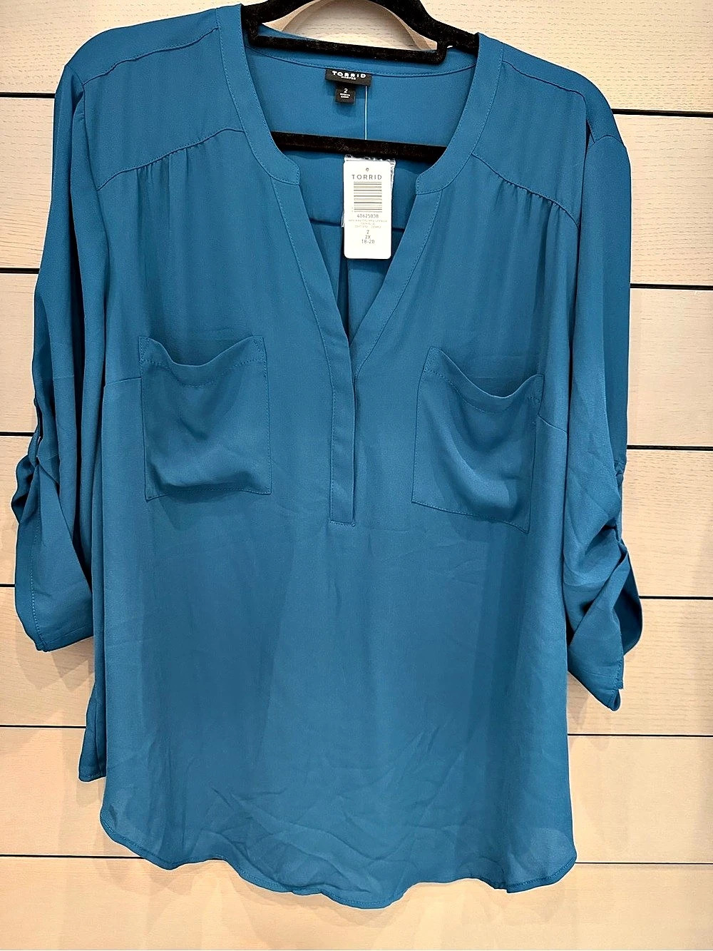 NWT size 2 (18-20) torrid  Harper Georgette Pullover 3/4 Sleeve Blouse
